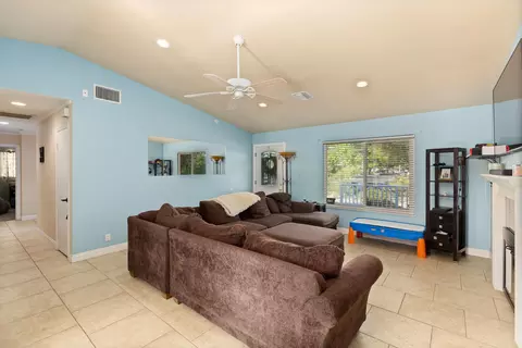 43827 Lively Ave, Lancaster, CA 93536 photo 7