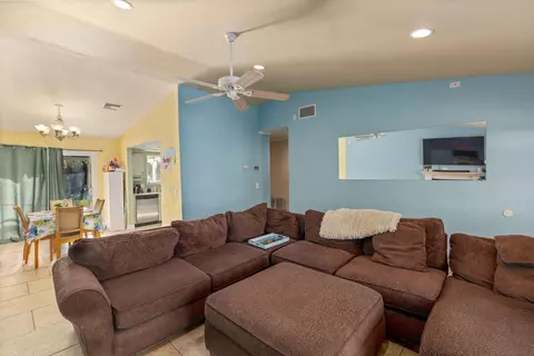 43827 Lively Ave, Lancaster, CA 93536 photo 8