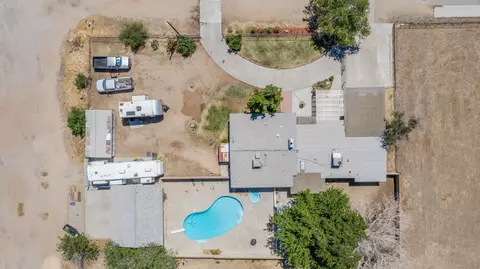 37247 35th St E, Palmdale, CA 93550 photo 40