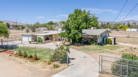 37247 35th St E, Palmdale, CA 93550 photo 1