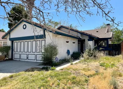 37011 Turner Dr, Palmdale, CA 93550 photo 1