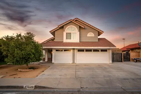 43518 Yew St, Lancaster, CA 93536 photo 1