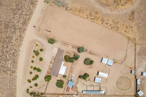 25418 Abacus Ave, Lancaster, CA 93536 photo 2
