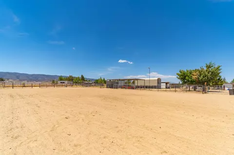 25418 Abacus Ave, Lancaster, CA 93536 photo 46