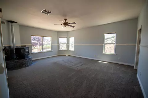 29151 Peregrine Pl, Tehachapi, CA 93561 photo 12
