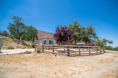 29151 Peregrine Pl, Tehachapi, CA 93561 photo 10
