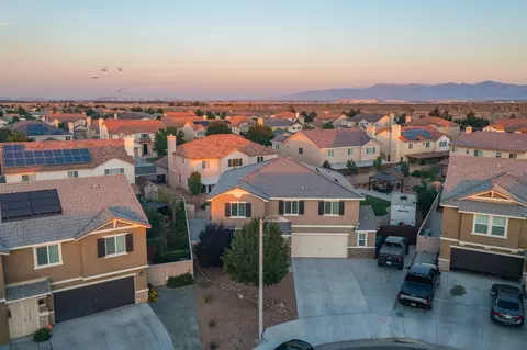 43240 Melody Ln, Lancaster, CA 93535 photo 40