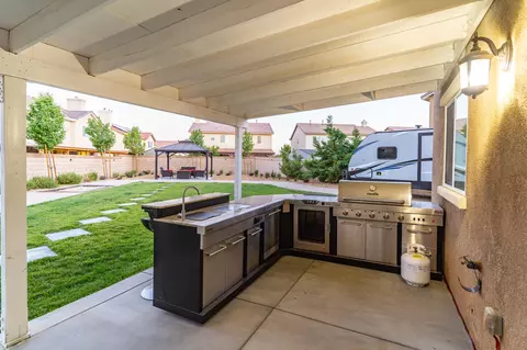 43240 Melody Ln, Lancaster, CA 93535 photo 29
