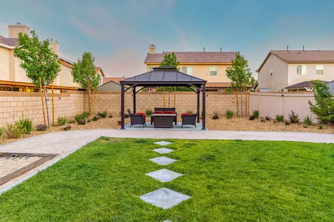43240 Melody Ln, Lancaster, CA 93535 photo 31