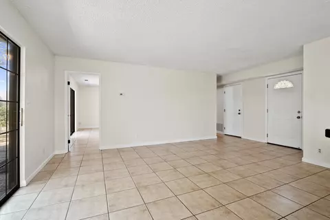 22471 Vaquero Dr, Tehachapi, CA 93561 photo 8