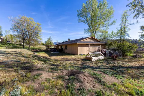 26191 Bear Valley Rd, Tehachapi, CA 93561 photo 19
