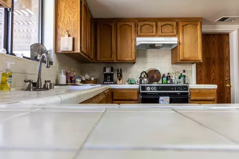 26191 Bear Valley Rd, Tehachapi, CA 93561 photo 8