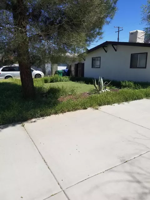 302 Avenue J7 E, Lancaster, CA 93535 photo 1