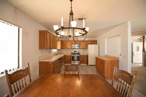 16807 Glendower Ave, North Edwards, CA 93523 photo 15