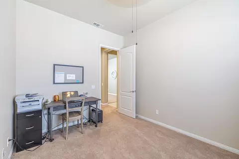 6853 Cabernet Rd, Palmdale, CA 93551 photo 9