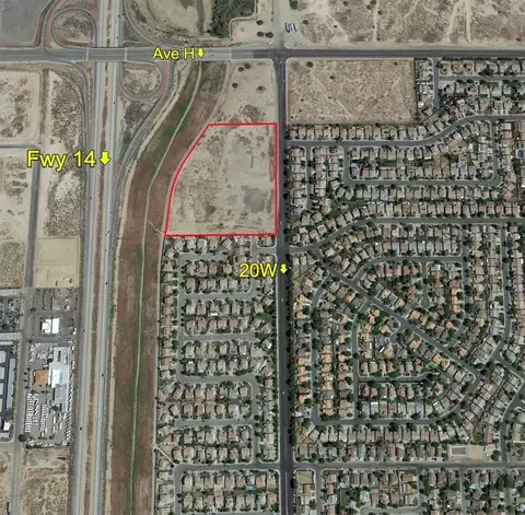 20 Th West Ave H4, Lancaster, CA 93534 photo 2