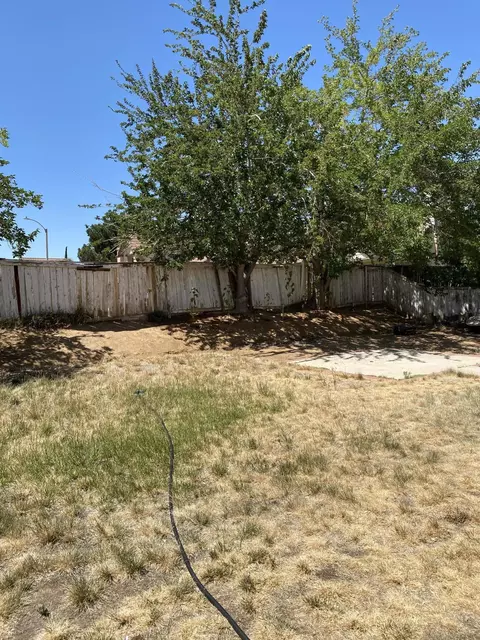 37215 Bunker Ct, Palmdale, CA 93550 photo 21