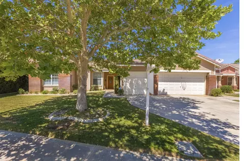 43237 Paloma Ct, Lancaster, CA 93536 photo 1