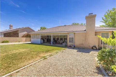 43237 Paloma Ct, Lancaster, CA 93536 photo 4