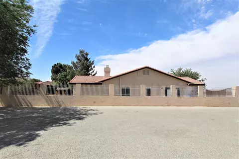 15324 Pearmain St, Adelanto, CA 92301 photo 4