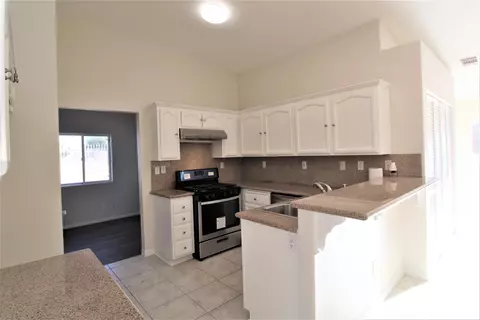 15324 Pearmain St, Adelanto, CA 92301 photo 7