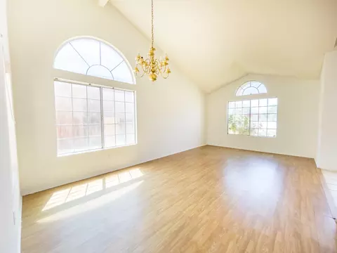 1221 Kildare St E, Lancaster, CA 93535 photo 3