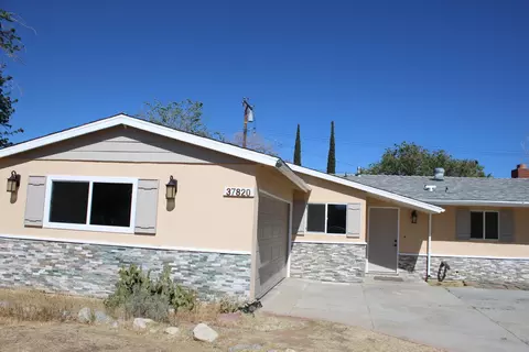 37820 11th St E, Palmdale, CA 93550 photo 2