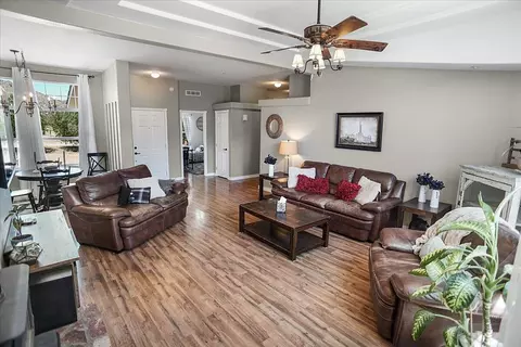 1302 Karak Rd, Acton, CA 93510 photo 3