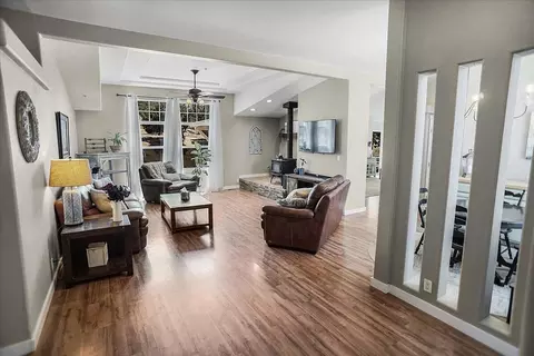 1302 Karak Rd, Acton, CA 93510 photo 2