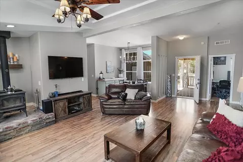 1302 Karak Rd, Acton, CA 93510 photo 4