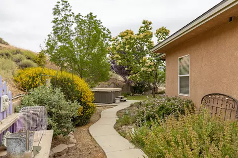 23509 Bertram Cir, Tehachapi, CA 93561 photo 38