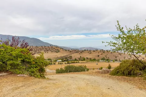 23509 Bertram Cir, Tehachapi, CA 93561 photo 52