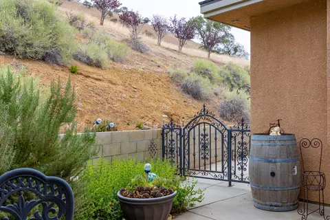 23509 Bertram Cir, Tehachapi, CA 93561 photo 42