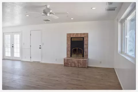 32890 223rd St E, Llano, CA 93544 photo 3