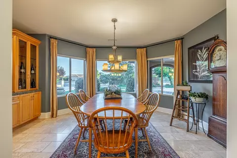 4053 Equestrian Way, Lancaster, CA 93536 photo 18