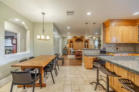 4053 Equestrian Way, Lancaster, CA 93536 photo 14