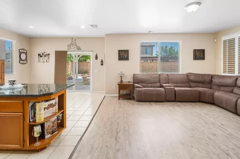 44626 Ruthron Ave, Lancaster, CA 93536 photo 6