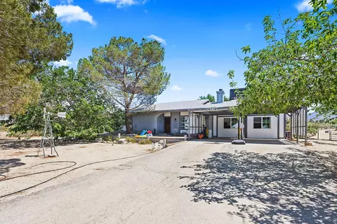 16776 Avenue W10 E, Llano, CA 93544 photo 4