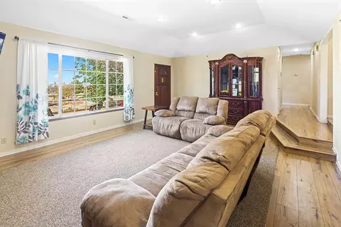 16776 Avenue W10 E, Llano, CA 93544 photo 7