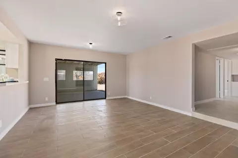 38711 26th St E, Palmdale, CA 93550 photo 9