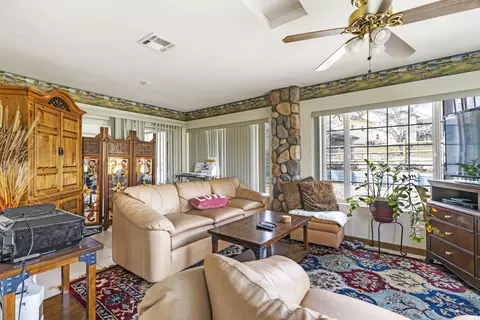 28781 Gleneagle Ct, Tehachapi, CA 93561 photo 17