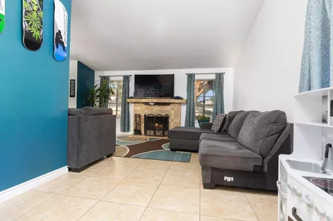 44201 Foxton Ave, Lancaster, CA 93535 photo 8