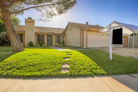 44201 Foxton Ave, Lancaster, CA 93535 photo 1