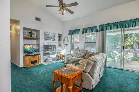 4728 Kindling Ct, Lancaster, CA 93536 photo 13