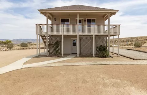 19501 Albany St, Tehachapi, CA 93561 photo 4
