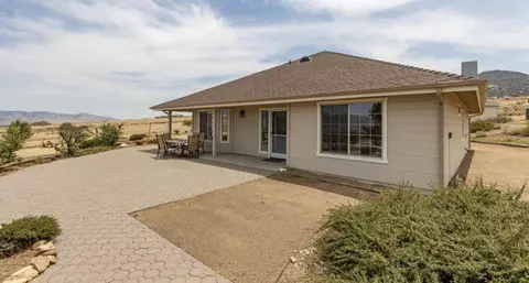 19501 Albany St, Tehachapi, CA 93561 photo 1
