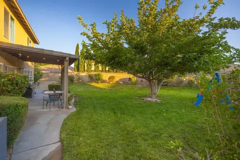 43633 Castle Cir, Lancaster, CA 93535 photo 30