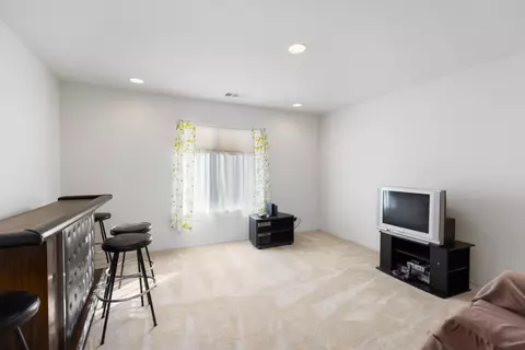 43633 Castle Cir, Lancaster, CA 93535 photo 14