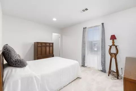43633 Castle Cir, Lancaster, CA 93535 photo 21