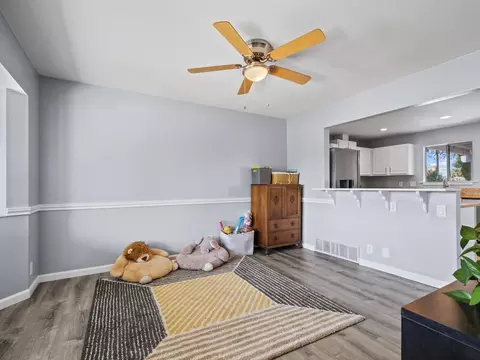 42871 Sachs Dr, Lancaster, CA 93536 photo 12
